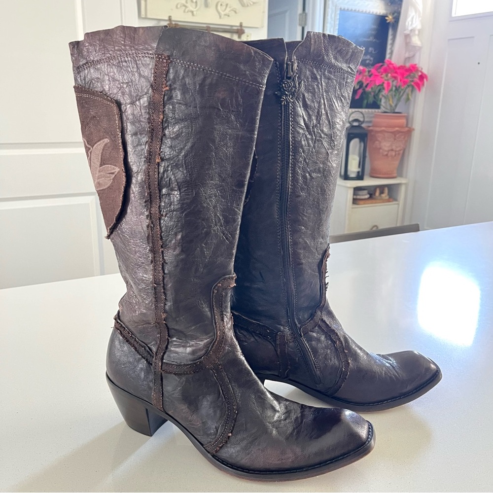 Siren by Mark Nason Villa Boot
Dark Brown Rare Vintage - Picture 4 of 16